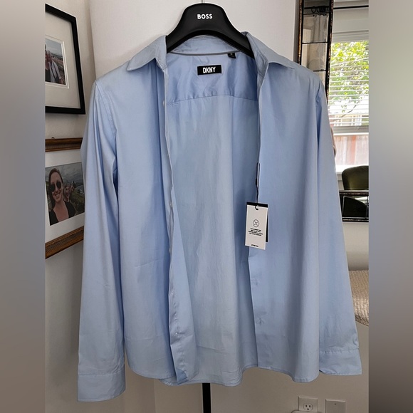 DKNY button down dress shirt in light blue | size M - Picture 3 of 10
